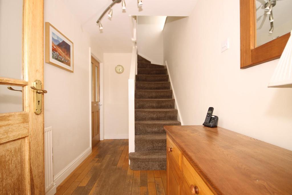 Elizabeth Way, Seaton Carew, Hartlepool 3 bed semidetached house £