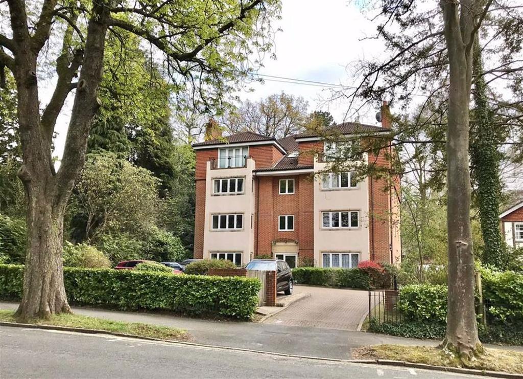 St Botolphs Court, Sevenoaks, TN13 2 bed flat £499,995