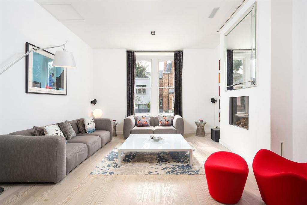 Garden Kemplay Road, Hampstead Village, NW3 3 bed flat £
