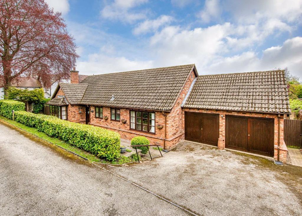 Mount Cottage, 1, Tor Lodge Drive... 3 bed detached bungalow £375,000