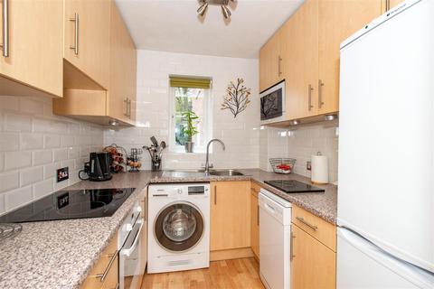 52 Badgers Copse, Orpington, BR6 0XB