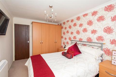 52 Badgers Copse, Orpington, BR6 0XB