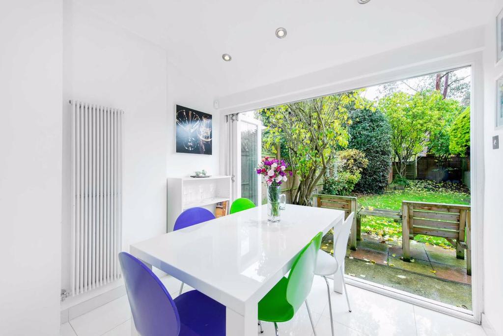 Scholars Road, Balham 4 bed house £3,700 pcm (£854 pw)