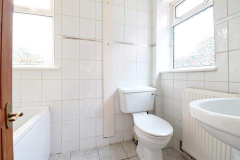 69 Erith Road, Bexleyheath, DA7 6BS