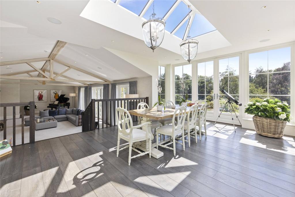 Orangery/Family Room