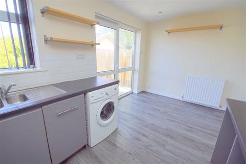 12 Barnard Way, Leeds, LS15 8UX