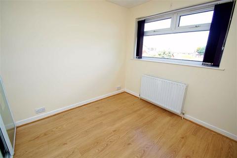 12 Barnard Way, Leeds, LS15 8UX