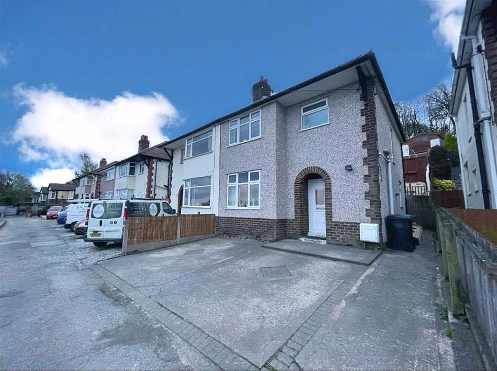 Windsor Park, Carmel, Flintshire, CH8 3 bed semidetached house £155,000