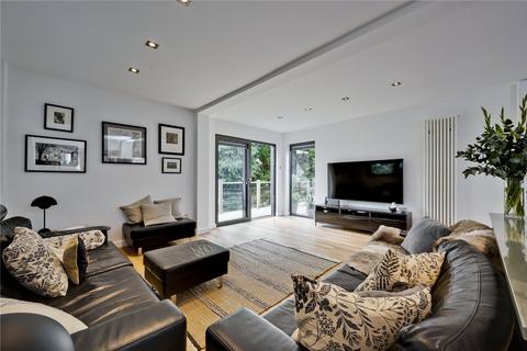 34 Beaconsfield Road, Claygate, Esher, KT10 0PW