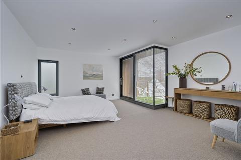 34 Beaconsfield Road, Claygate, Esher, KT10 0PW