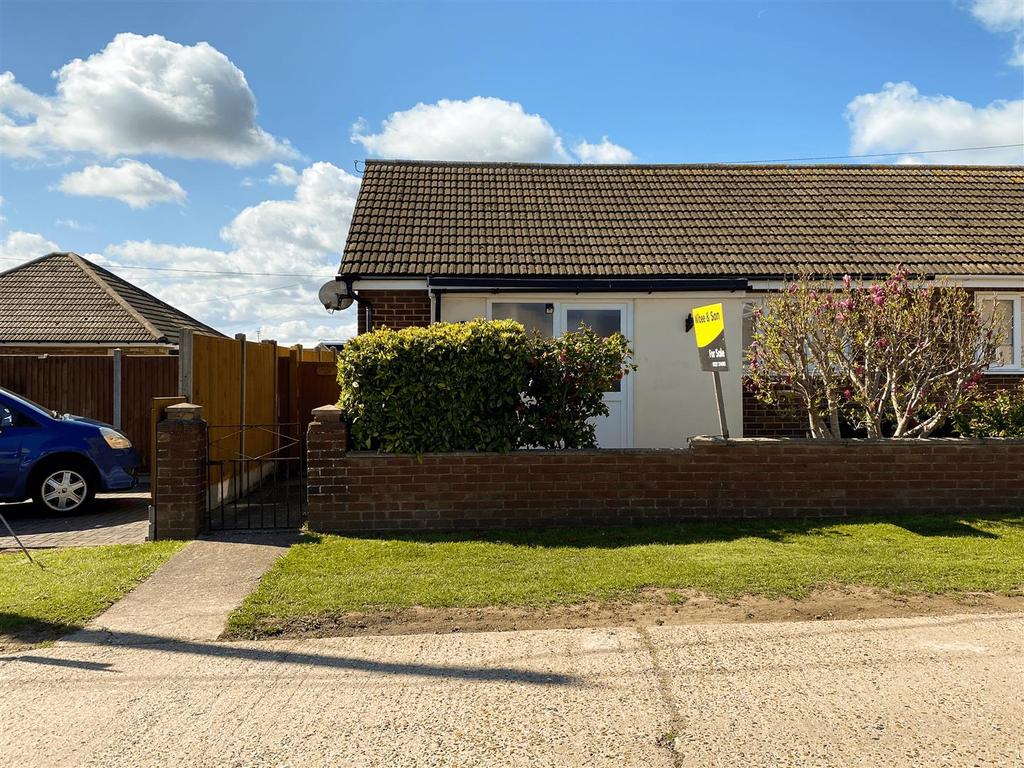 Bentley Avenue, Herne Bay 2 bed bungalow £295,000