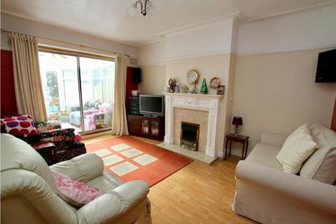 20 Arundel Gardens, Westcliff-on-sea, SS0 0BJ