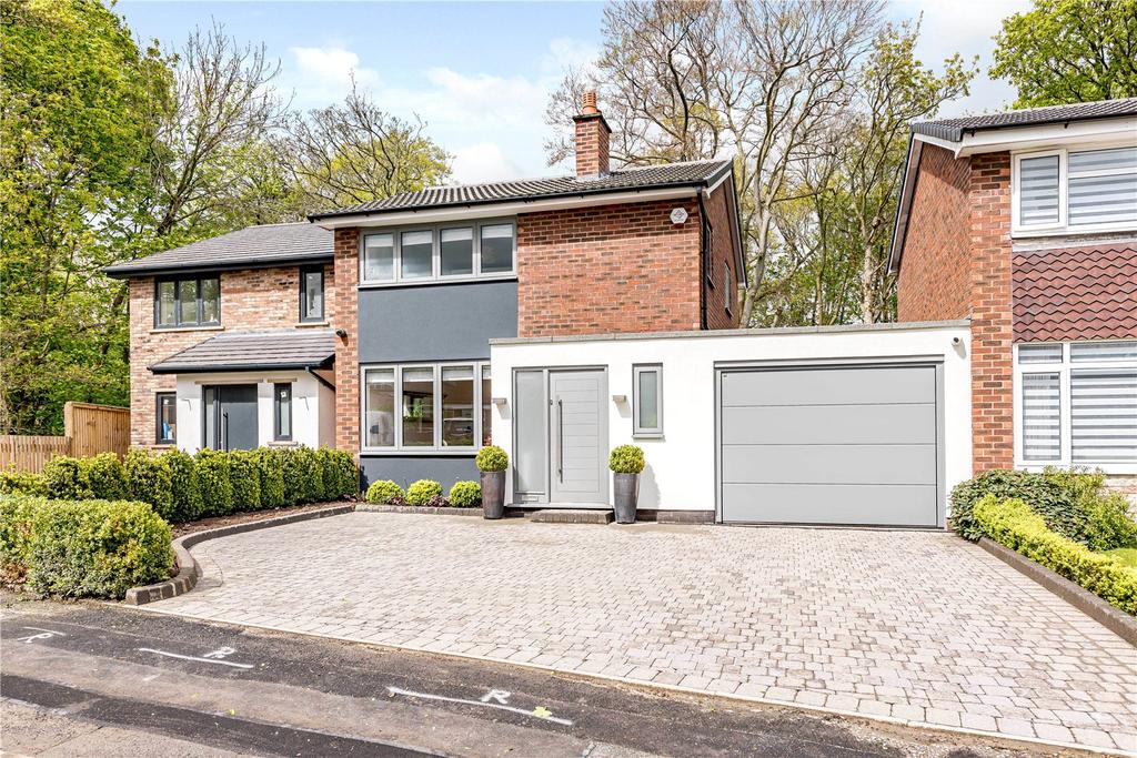 Forester Avenue, Knutsford, Cheshire, WA16 3 bed link detached house
