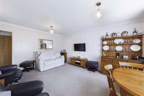 34 Badger Close, Abbeydale, Gloucester, GL4 5EY