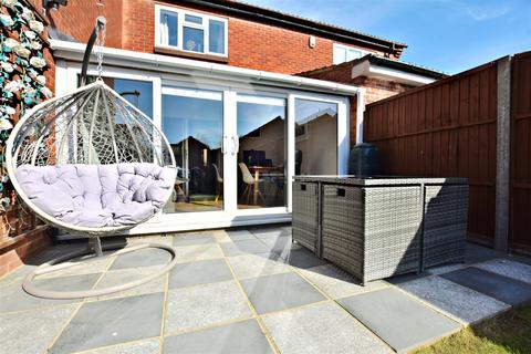 52 Berkeley Close, Abbots Langley, WD5 0XD