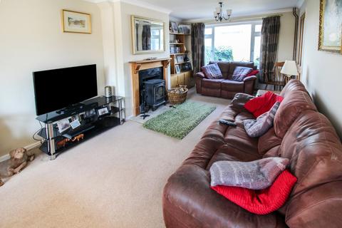 Birchgrove Heath Road, Bradfield Southend, Reading, RG7 6HD