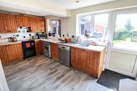 Birchgrove Heath Road, Bradfield Southend, Reading, RG7 6HD