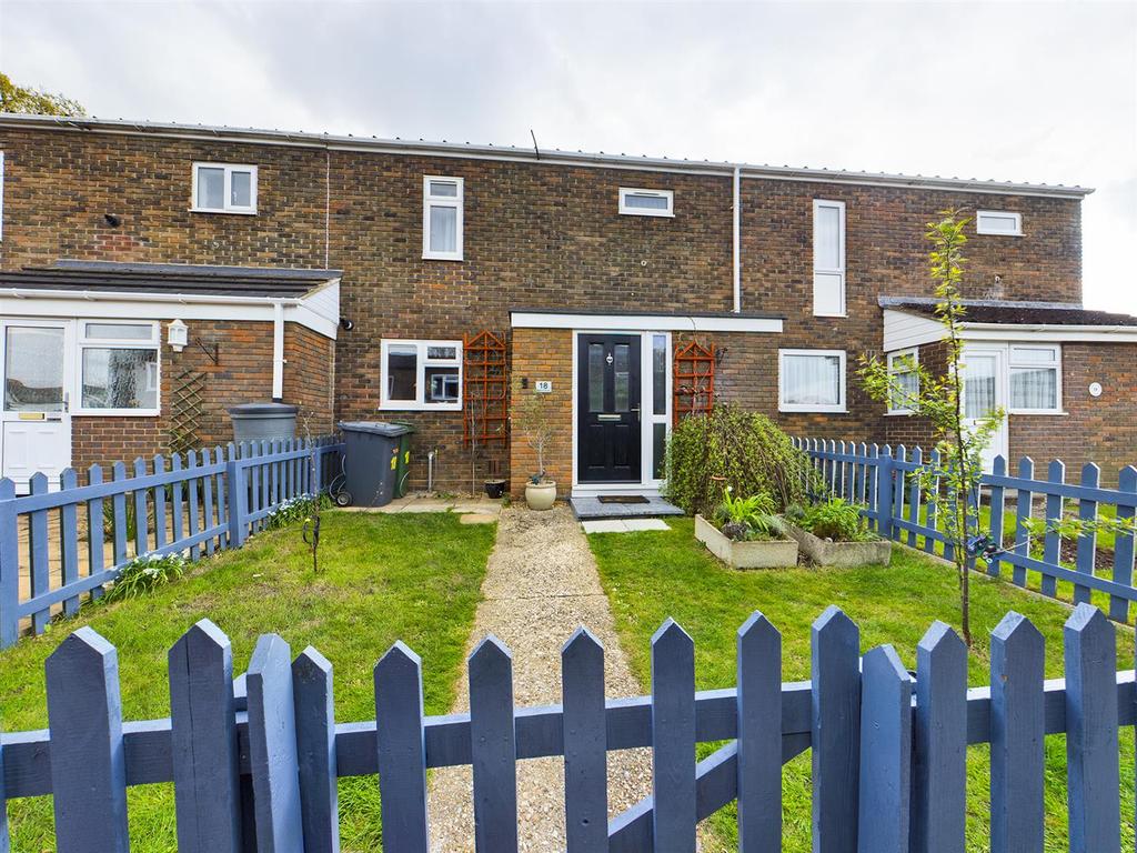 Falkland Road, Basingstoke 3 bed terraced house £270,000