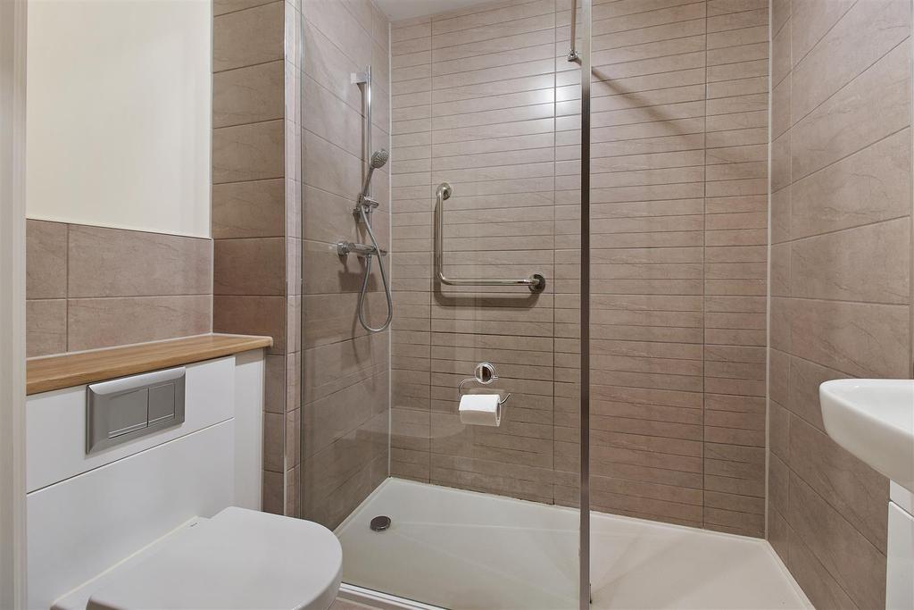 Shower Room.jpg