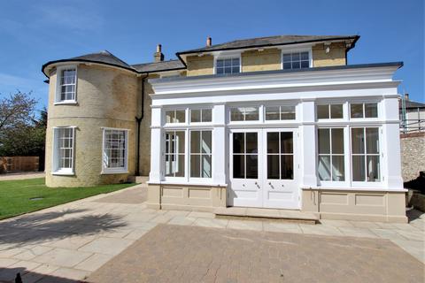 Flat H, Eastleigh House Bartons Road, Havant, PO9 5NA