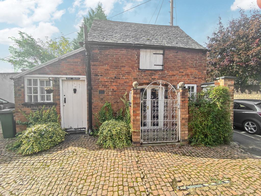 Coventry Road, Narborough, Leicester... 1 bed cottage £80,000