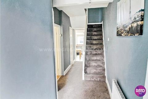 3 bedroom house to rent, Cambridge Road, Southend On Sea