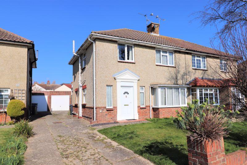 Nutley Crescent, Worthing 3 bed semidetached house £400,000