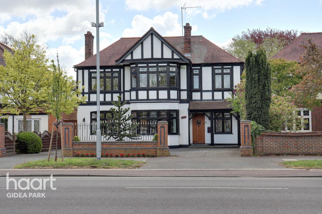 Main Road, Romford 6 bed detached house for sale £1,000,000