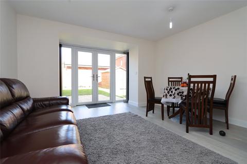 4 bedroom semi-detached house for sale - Laelia Drive, Fairfields, Milton Keynes, MK11