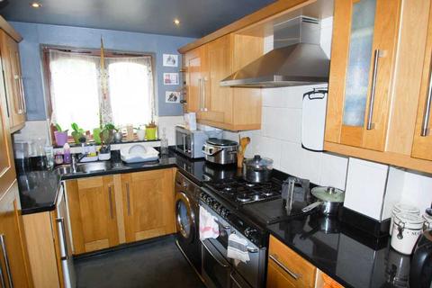 44 Jade Close, London, E16 3TY