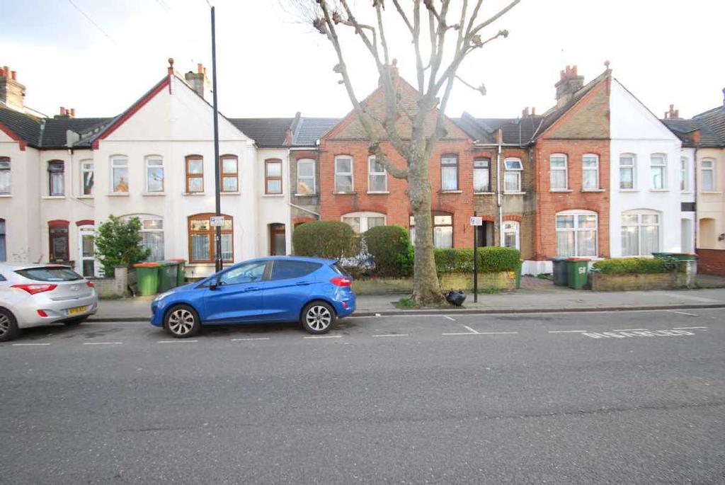Central Park Road, East London 1 bed flat £1,150 pcm (£265 pw)