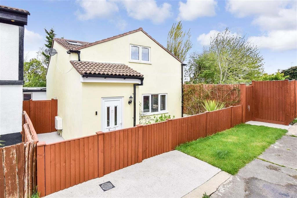 Heathfield Close, Walderslade... 3 bed detached house £325,000