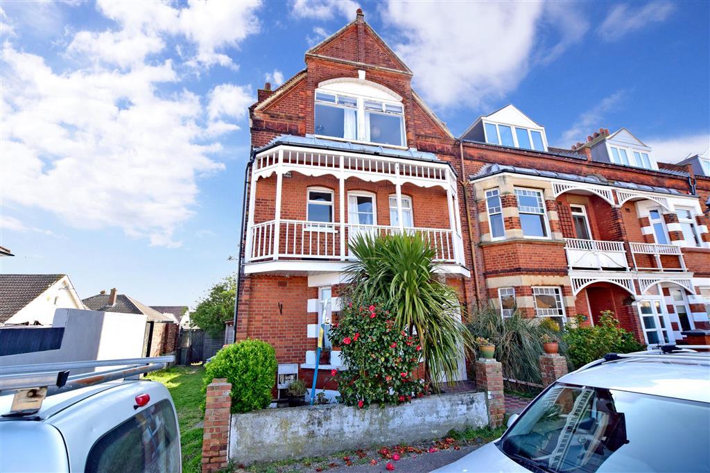 York Road, Hampton, Herne Bay, Kent 6 bed semidetached house £425,000