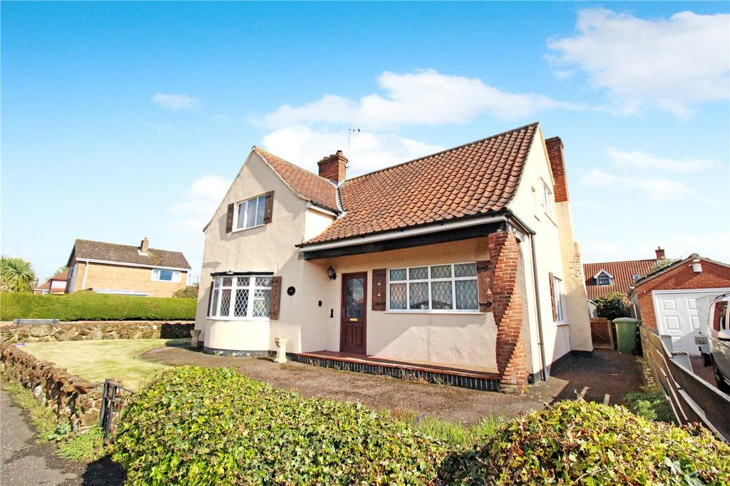 Bramble Avenue, Hellesdon, Norwich, Norfolk, NR6 3 bed detached house