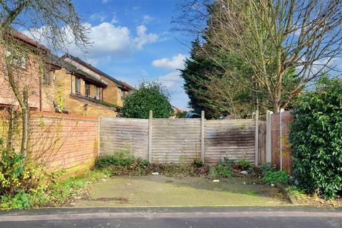 1 bedroom terraced house to rent, 1B Gibson Road, Chadwell Heath , RM8 1YE