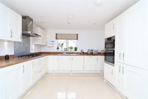 4 bedroom detached house to rent, Chevry Close, Glebe Farm, Milton Keynes, Buckinghamshire, MK17