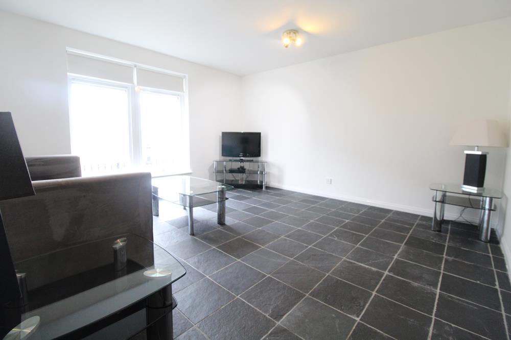 Fonthill Avenue, Aberdeen, AB11 2 bed flat £750 pcm (£173 pw)