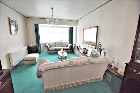 66 Herent Drive, Ilford, IG5 0HG