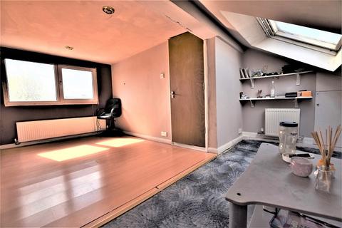 66 Herent Drive, Ilford, IG5 0HG