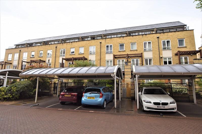 St. Davids Square, London, Greater London. E14 3WH 5 bed townhouse £