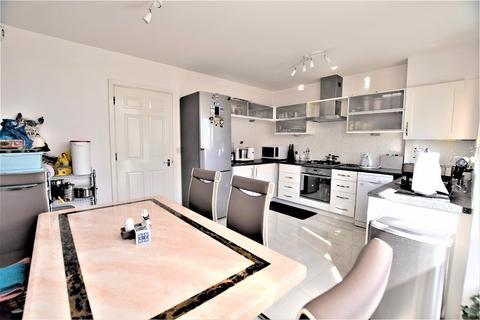 20 Quarles Park Road, Chadwell Heath, Romford, RM6 4DE