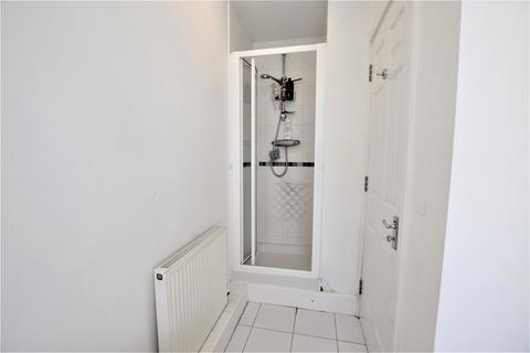 20 Quarles Park Road, Chadwell Heath, Romford, RM6 4DE