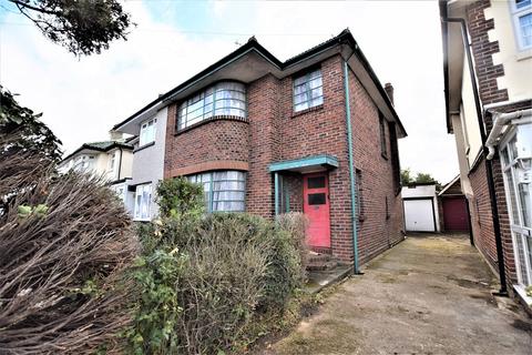 10 Herent Drive, Ilford, IG5 0HE