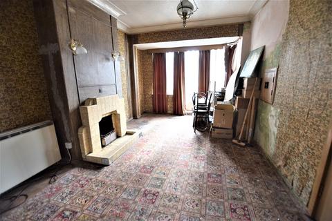 10 Herent Drive, Ilford, IG5 0HE