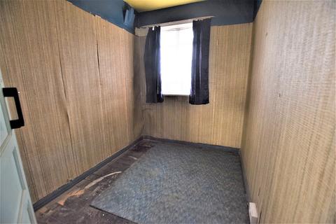 10 Herent Drive, Ilford, IG5 0HE
