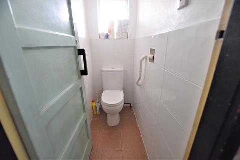 10 Herent Drive, Ilford, IG5 0HE