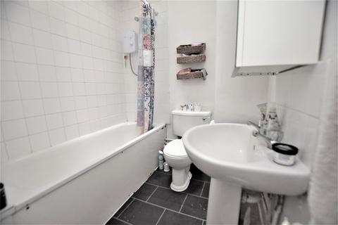 47 Malpas Road, London, E8 1NA