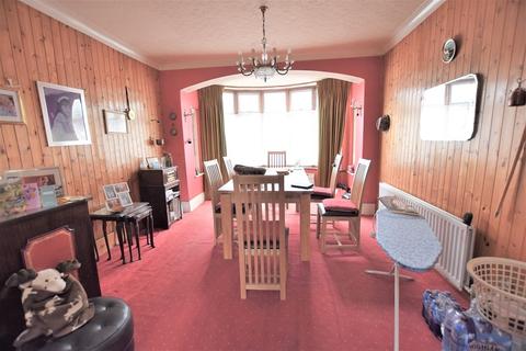 69 Herent Drive, Ilford, IG5 0HF