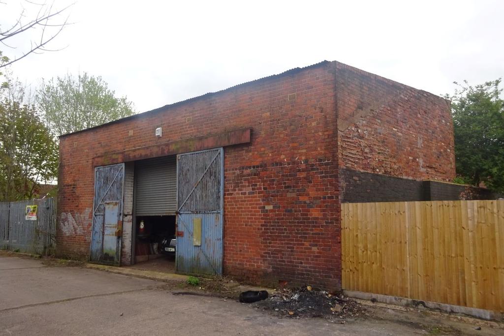 Access Off Greenfield Avenue
