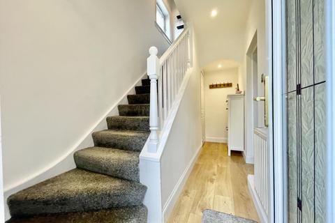 31 Braehead, Lochwinnoch, PA12 4BJ